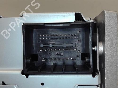 Used Radio CHEVROLET AVEO Hatchback (T300) 1.2 (69 hp) 21308828