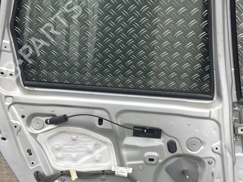 Left rear door RENAULT SCÉNIC III (JZ0/1_) 1.5 dCi | BP29700346C4 