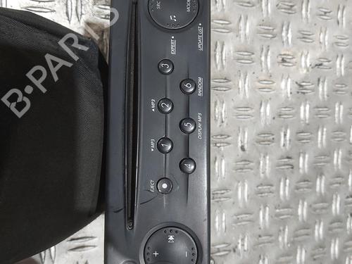 Used Radio Radio 38423390 38423390
