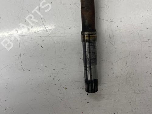 Used Right front driveshaft Right front driveshaft PEUGEOT 2008 II (UD_, US_, UY_, UJ_, UR_, UC_) 1.2 PureTech 100 (USHNK) (101 hp) 40224174 40224174