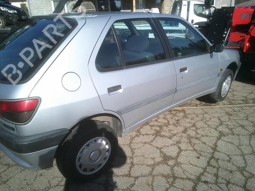 Used Parts PEUGEOT 306 (7B, N3, N5)  1.6 SR  2556226