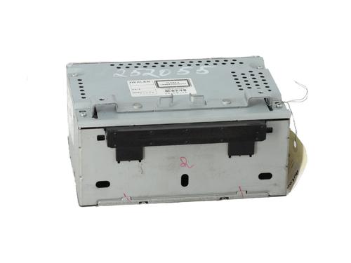 Used Radio FORD FIESTA VI (CB1, CCN) 1.5 TDCi (75 hp) 27210682