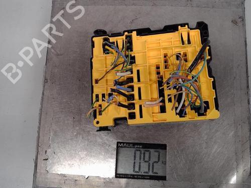 Fuse box PEUGEOT 208 I (CA_, CC_) 1.6 HDi / BlueHDi 75 | BP21305077E1 