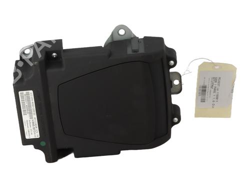 Display PEUGEOT 5008 (0U_, 0E_) 1.6 HDi (112 hp) 32024267