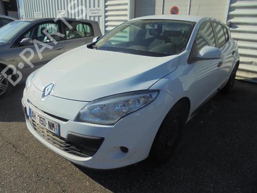 Dashboard RENAULT MEGANE III Hatchback (BZ0/1_, B3_) 1.5 dCi | BP21866957C46 - Image 3