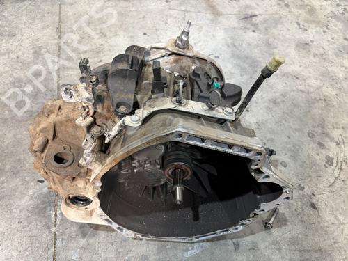 gearbox-renault-trafic-iii-van-fg_-2014-37077412 main image