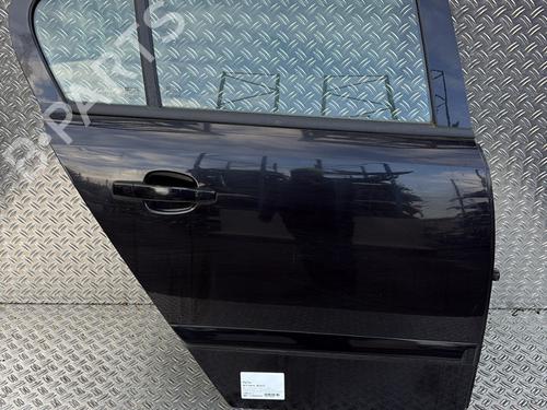 right-rear-door-opel-astra-h-a04-2004-2005-2006-2007-2008-2009-2010-2011-2012-2013-2014-29339100 main image