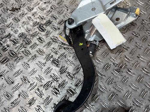 bremsepedal RENAULT TRAFIC II Bus (JL) 2.0 dCi 90 (JL00, JL01, JL0H, JL0M, JL0P, JL0S) | BP38721986I19 - Image 2