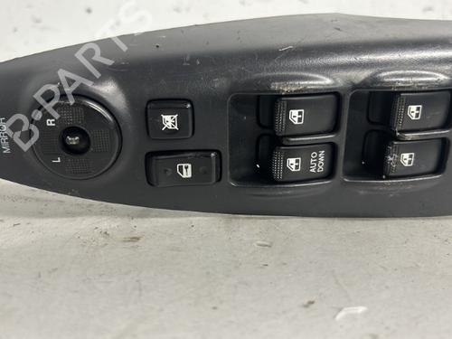 Left front window switch HYUNDAI TUCSON (JM) 2.0 CRDi All-wheel Drive | BP21372317I27 
