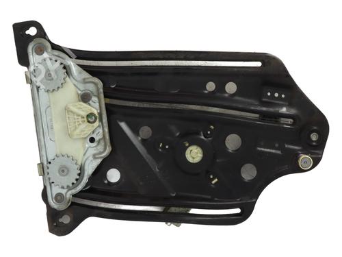 Right rear window motor BMW 1 Convertible (E88) 118 d | BP27560497E22 - Image 1