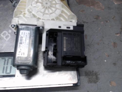 Right front window motor SEAT LEON (1P1) 1.9 TDI | BP21302303E20 
