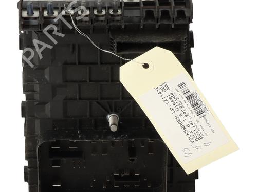 Fuse box VW GOLF VI (5K1) 1.6 TDI | BP21368671E1 - Image 3