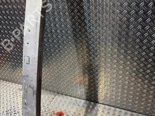 Used Front bumper reinforcement Front bumper reinforcement 39503296 39503296