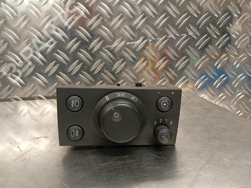 Used Headlight switch OPEL MERIVA A MPV (X03) 1.6 (E75) (105 hp) 24524639