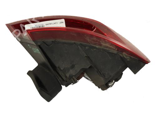 left-taillight-renault-megane-iv-hatchback-b9amn_-2015-34171238 main image