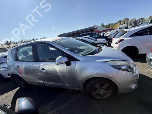 Armrest / Center console RENAULT SCÉNIC III (JZ0/1_) 1.5 dCi | BP29039081I20 