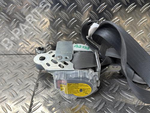 Used Front left seatbelt Front left seatbelt TOYOTA PRIUS Liftback (_W2_) 1.5 Hybrid (NHW20_, NHW20R) (112 hp) 21890409 21890409