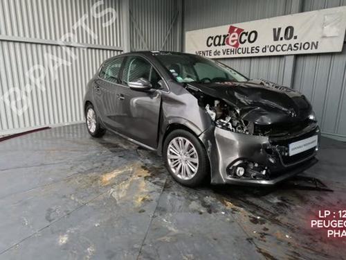 Left taillight PEUGEOT 208 I (CA_, CC_) 1.2 THP 110 | BP30750123C34