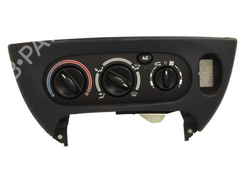 Comando clima RENAULT MEGANE I (BA0/1_) 1.6 16V (BA04, BA0B, BA11, BA1J, BA16, BA19, BA1K, BA1V,... (107 hp) 32092971