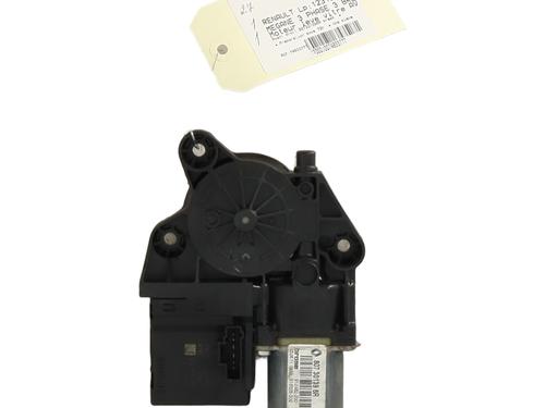 Used Right front window motor RENAULT MEGANE III Grandtour (KZ0/1) 1.5 dCi (KZ09, KZ0D, KZ1G, KZ29, KZ14, KZ1W, KZ10, KZ1F,... (110 hp) 21370692