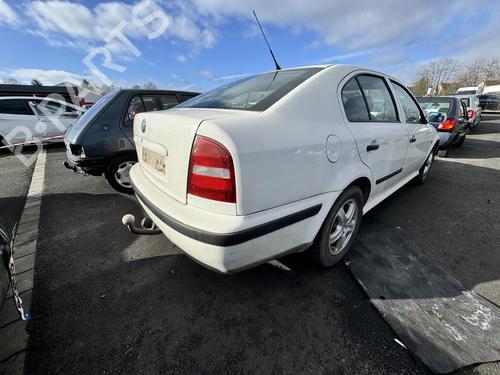 Left headlight SKODA OCTAVIA I (1U2) 1.9 TDI | BP21315665C28 