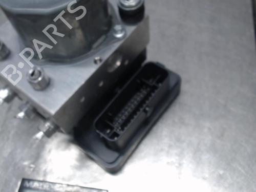 Used ABS pump RENAULT TWINGO III (BCM_, BCA_) 0.9 TCe 90 (BCM9, BCM2) (90 hp) 21315277