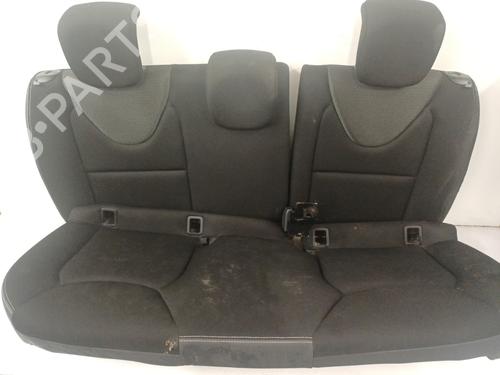 rear-seat-renault-clio-iv-bh_-2012-2013-2014-2015-2016-2017-2018-2019-2020-2021-32174283 main image