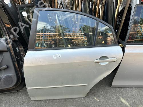 Dør venstre bak MAZDA 6 Hatchback (GG) 2.0 DI (GG14) (136 hp) 21318310