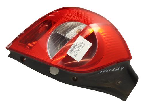 left-taillight-renault-clio-iii-br01-cr01-2005-2006-2007-2008-2009-2010-2011-2012-2013-2014-31919404 main image