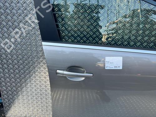 Used Right front door PEUGEOT 5008 (0U_, 0E_) 1.6 HDi (112 hp) 27982894