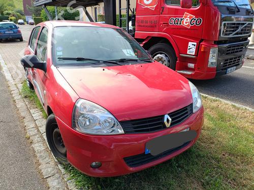 Brugte RENAULT CLIO II (BB_, CB_) 1.2 LPG (58 hp) 3396346