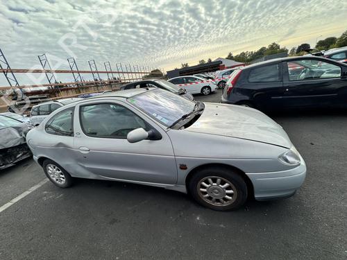Used Parts RENAULT MEGANE I Coach (DA0/1_) 1.6 e (DA0F) 3380284