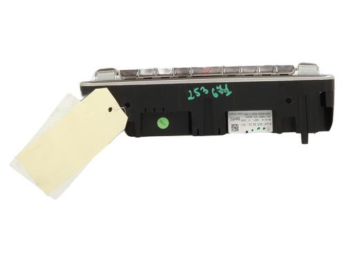 climate-control-mercedes-benz-a-class-w177-2018-32698365 main image