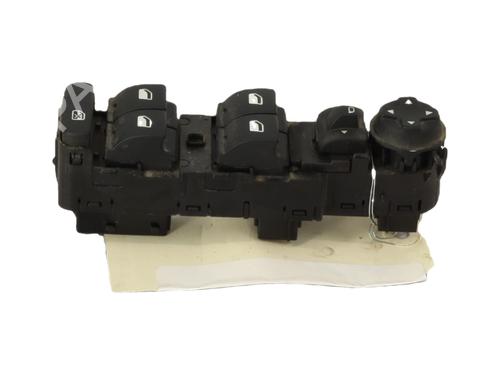 Used Left front window switch Left front window switch 38531342 38531342