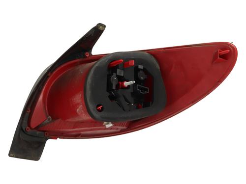 Left taillight PEUGEOT 206+ (2L_, 2M_) 1.4 HDi eco 70 | BP24502324C34 