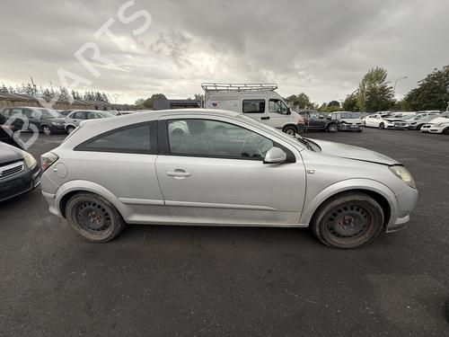 Mass air flow sensor OPEL ASTRA H GTC (A04) 1.9 CDTi (L08) | BP28624335M95  - Image 12