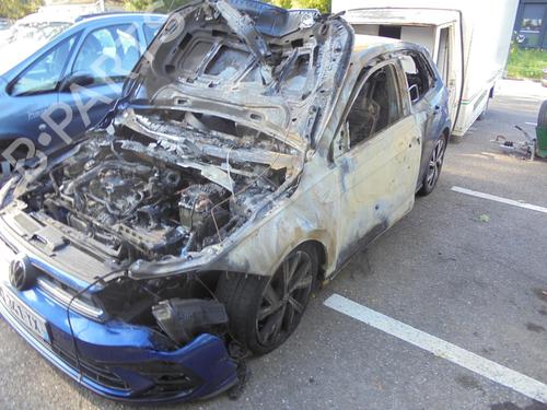 Left front fog light VW POLO VI (AW1, BZ1, AE1) 1.0 TSI | BP28954113C30  - Image 5