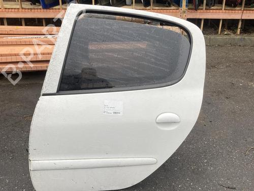 Used Left rear door PEUGEOT 206+ (2L_, 2M_) 1.4 i (2LKFWA, 2MKFWA) (75 hp) 21300615
