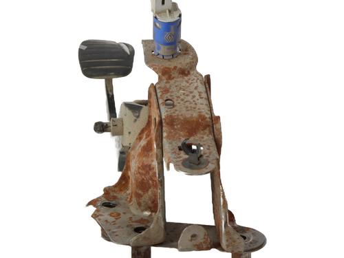 Clutch pedal RENAULT CLIO III (BR0/1, CR0/1) 1.5 dCi (BR17, CR17) | BP28111376I13 