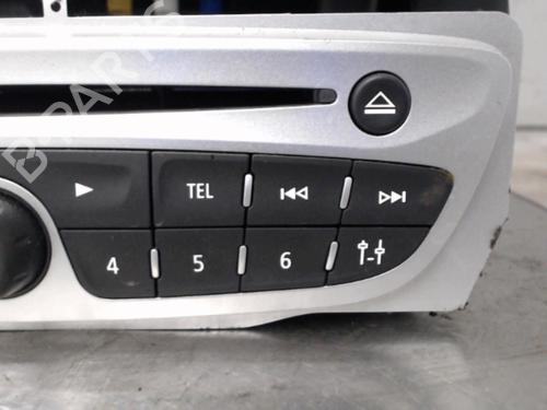 Radio RENAULT MEGANE III Hatchback (BZ0/1_, B3_) 1.9 dCi (BZ0N, BZ0J) | BP21300020E6 