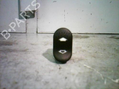 Used Right front window switch FORD FOCUS I (DAW, DBW) 1.8 Turbo DI / TDDi (90 hp) 21367018