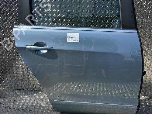 Puerta trasera derecha PEUGEOT 5008 (0U_, 0E_) 1.6 HDi (110 hp) 26928602