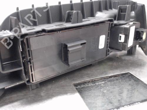 Used Left front window switch Left front window switch AUDI A4 B9 Avant (8W5, 8WD) 3.0 TDI quattro (272 hp) 21299459 21299459
