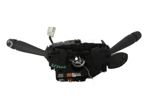 Steering column stalk PEUGEOT 208 I (CA_, CC_) 1.2 VTI 82 | BP32415897I23