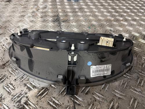 Used Instrument cluster Instrument cluster 39503289 39503289