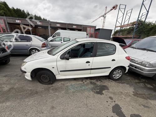 Front wiper motor PEUGEOT 206 Hatchback (2A/C) 1.1 i | BP26522401M29 