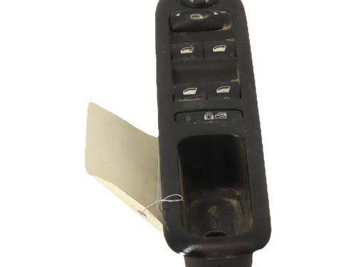 Used Left front window switch Left front window switch 38068002 38068002