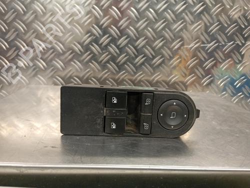 Used Left front window switch Left front window switch OPEL ASTRA H (A04) 1.4 (L48) (90 hp) 23821405 23821405