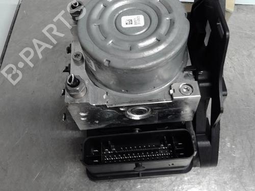 Used ABS pump VW GOLF VII (5G1, BQ1, BE1, BE2) 1.6 TDI (110 hp) 22761061