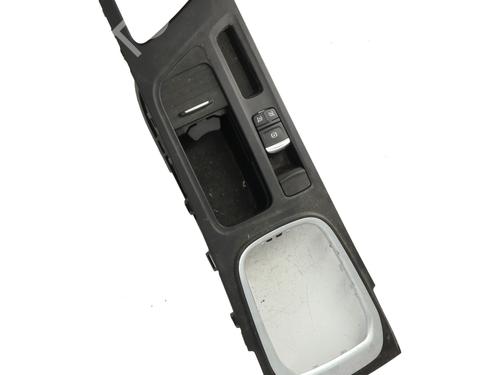 Used Switch RENAULT MEGANE IV Hatchback (B9A/M/N_) 1.3 TCe 115 (B9N9) (116 hp) 26491967